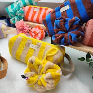 Trousse de toilette rayée jaune